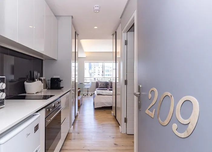 Modern Studio Apartment On Bree Street, Cape Town